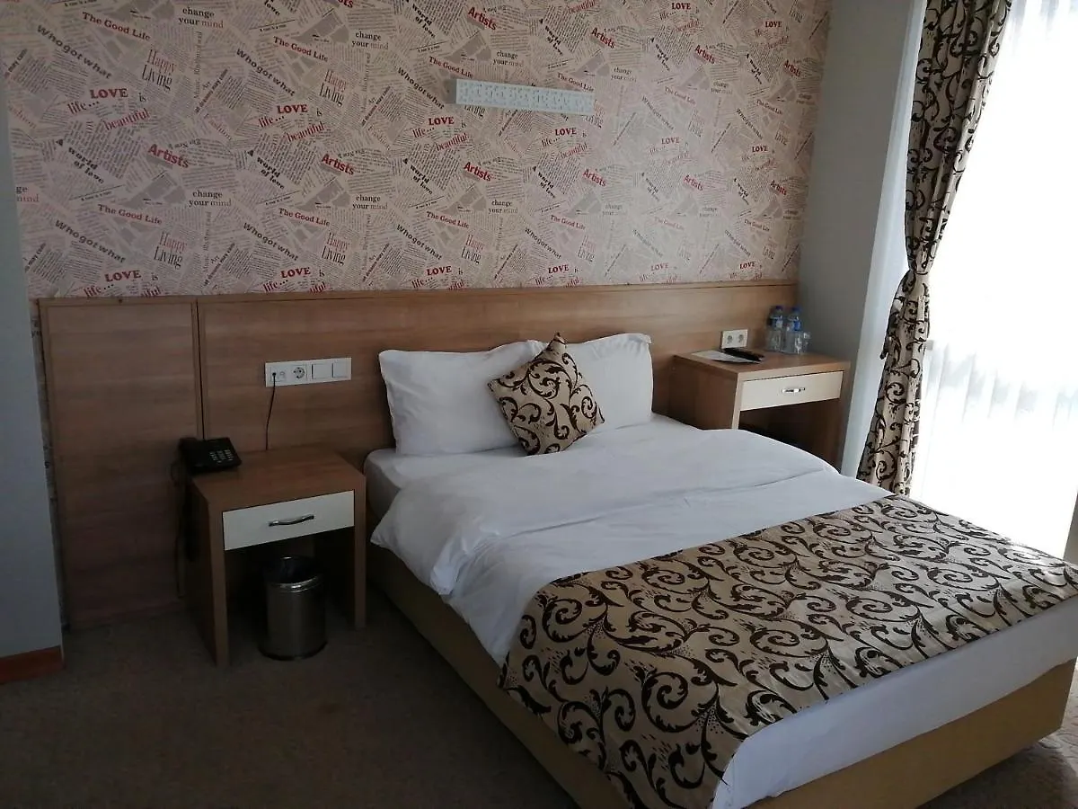 Nice Royal Istanbul Hotel