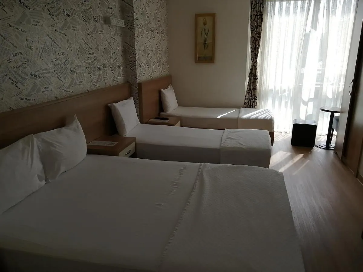 *** Hotel Nice Royal Istanbul Turkey